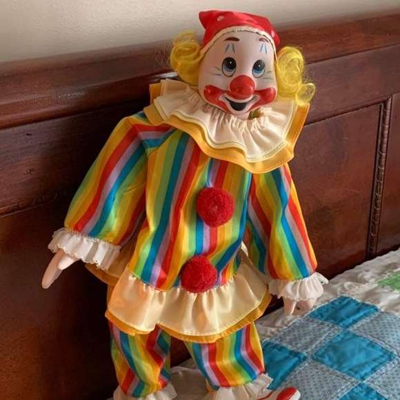 Porcelain Clown dolls - Picture 4 of 7